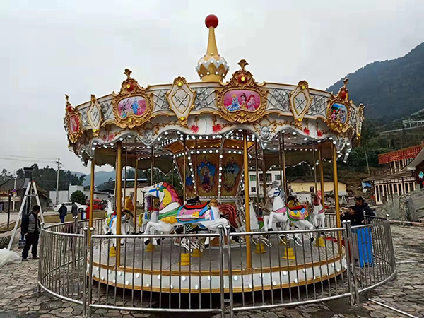 36座公園豪華轉(zhuǎn)馬