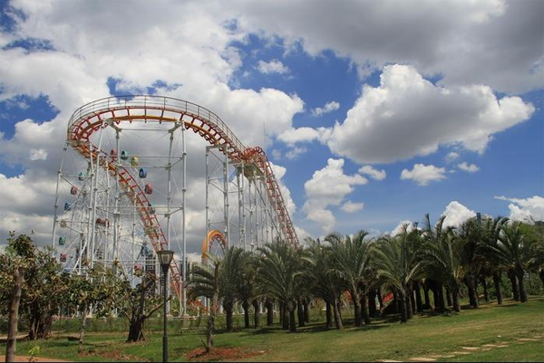 六環(huán)過(guò)山車