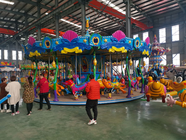 景區(qū)豪華轉(zhuǎn)馬