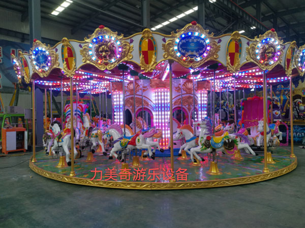 大型豪華轉(zhuǎn)馬