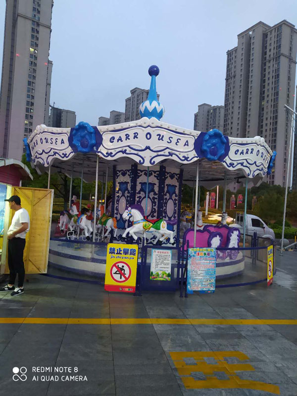 主題樂園豪華轉(zhuǎn)馬